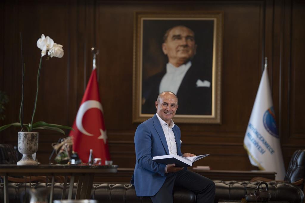 Büyükçekmece Belediye Başkanı Dr. Hasan Akgün